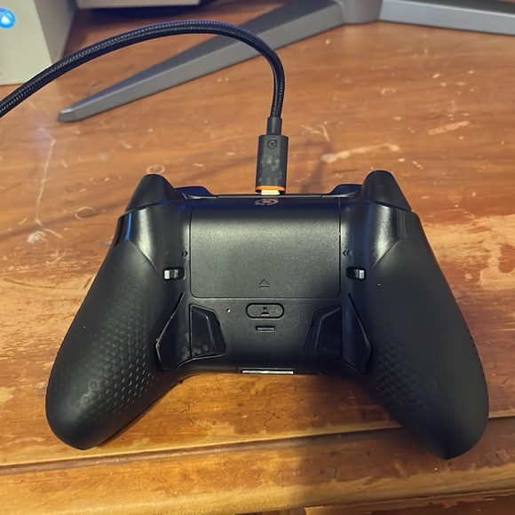 SCUF Instinct Pro Controller-Xbox - Picture 2 of 2